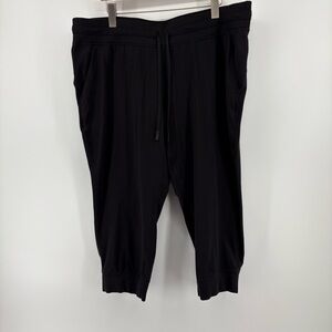 Lululemon Athletica Black crop joggers size 20 black